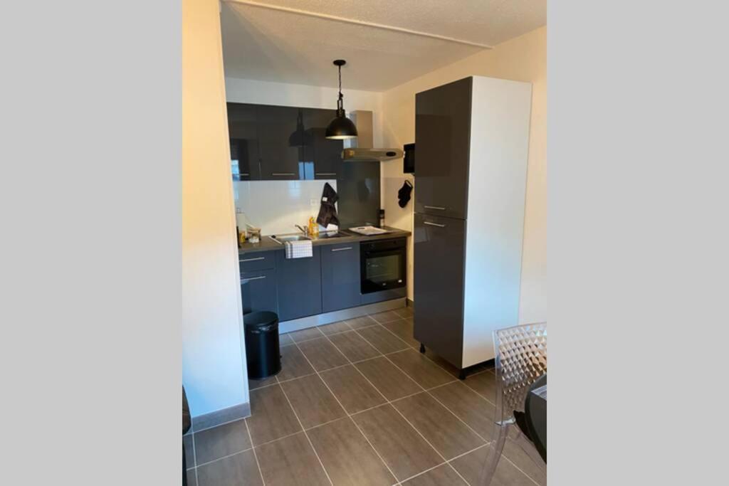 Le 12 Du Temple - Plein Coeur Centre Ville, Residence Privee, 5Mn Gare Sncf, Wifi Et Netflix Niort Exteriér fotografie